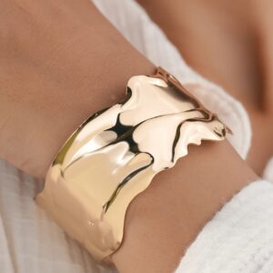 Liquid Gold Molten Statement...